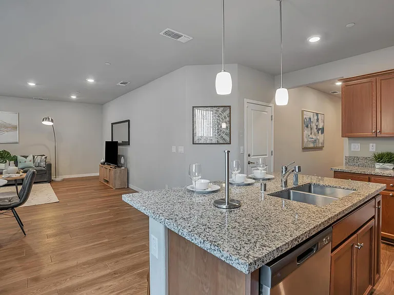 1618 Pagoda Ln — Photo 8