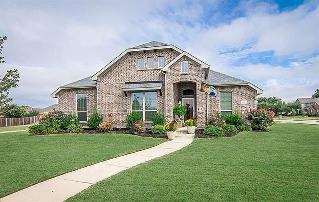 1st image of 400 Da Vinci Ln