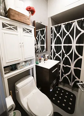 Rented by Manhattan Management LLC | media 9