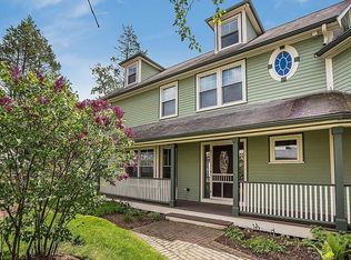 26B Parker St, Lexington, MA 02421
