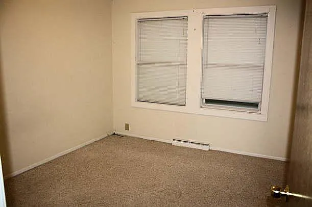 5 bed, 1250 sqft, $1,525 — Photo 4