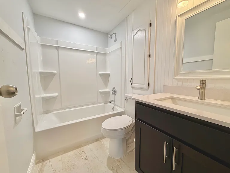701 E Magnolia St #B — Photo 5