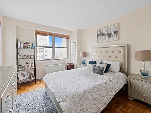 3rd image of 300 E 40th St APT 18P