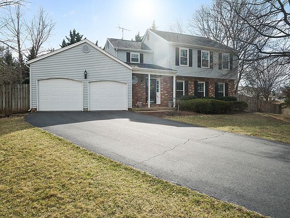2nd image of 12400 Stone Church Ct