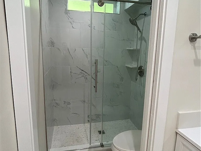212 S Reeves Dr #4 — Photo 9
