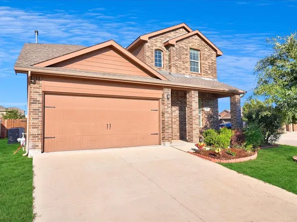 8437 Artesian Springs Dr, Fort Worth, TX 76131
