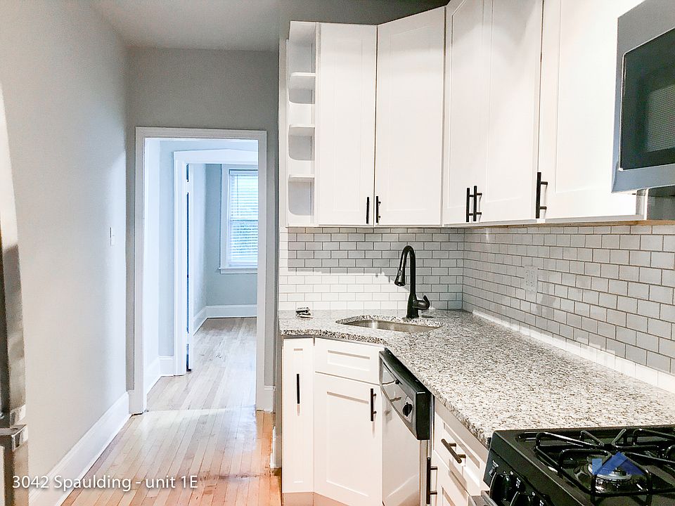 1st image of 3040 N Spaulding Ave #2W