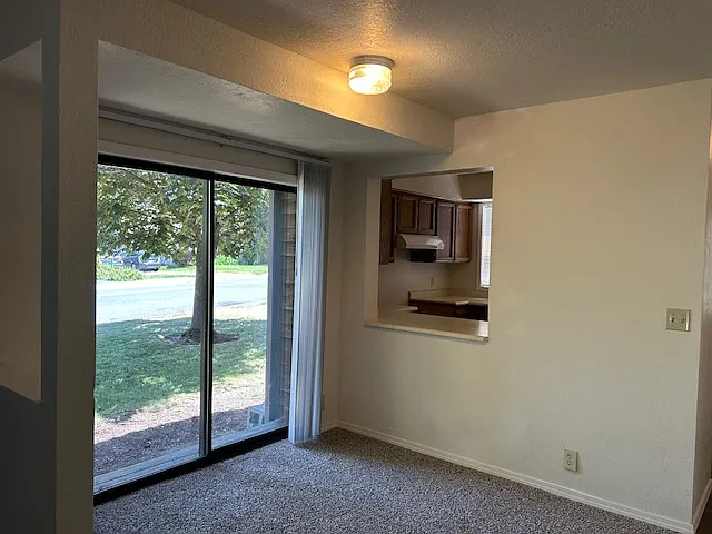 1166 Iowa St — Photo 6