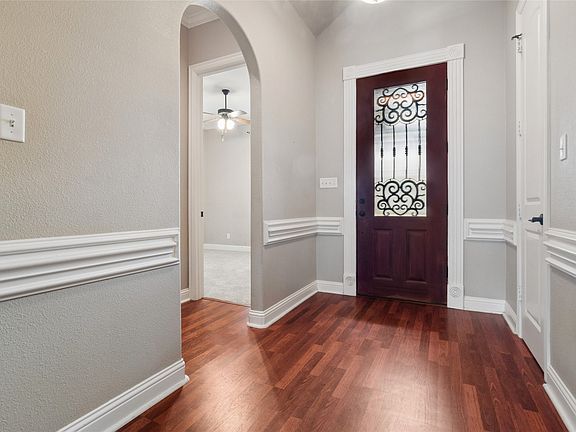 3rd image of 6411 Tuscany Park Dr