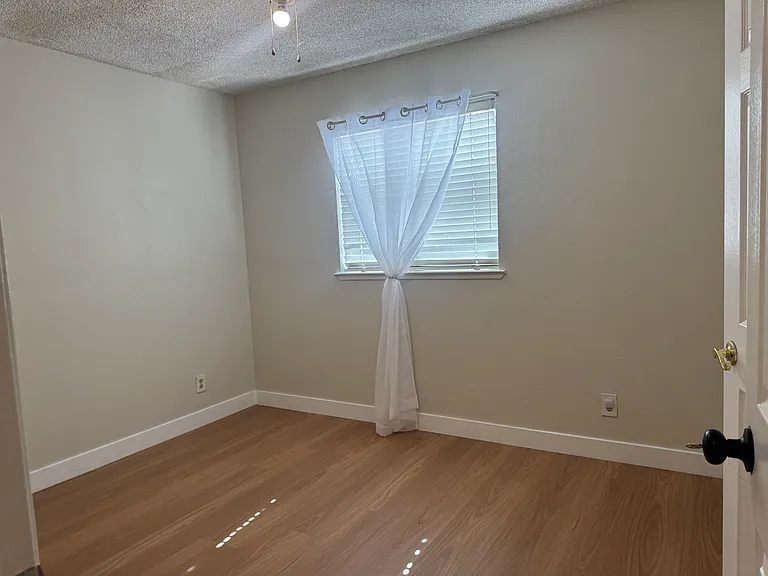 6529 Blanche Dell Dr — Photo 4