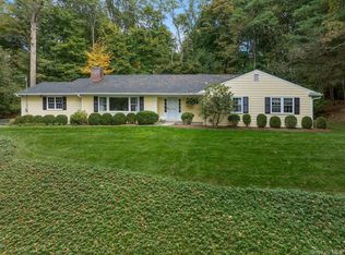 111 Seven Bridges Rd, Chappaqua, NY 10514