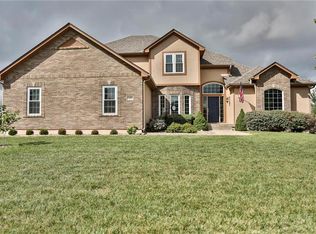 2209 SE Hemlock Rd, Blue Springs, MO 64014