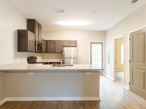 1023 W Gordon St #B5, Valdosta, GA 31601