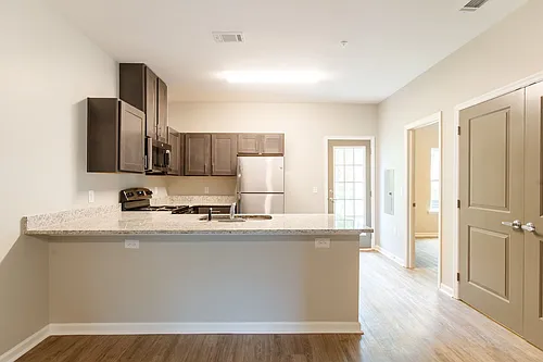 1023 W Gordon St Photo 1