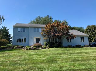 16 Country Squire Ln, Holmdel, NJ 07733