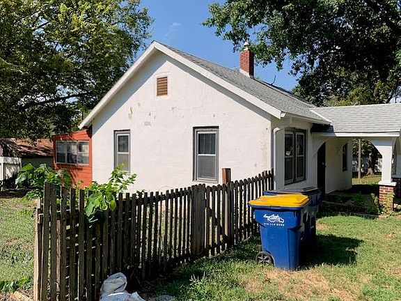 4th image of 1203 Acorn St
