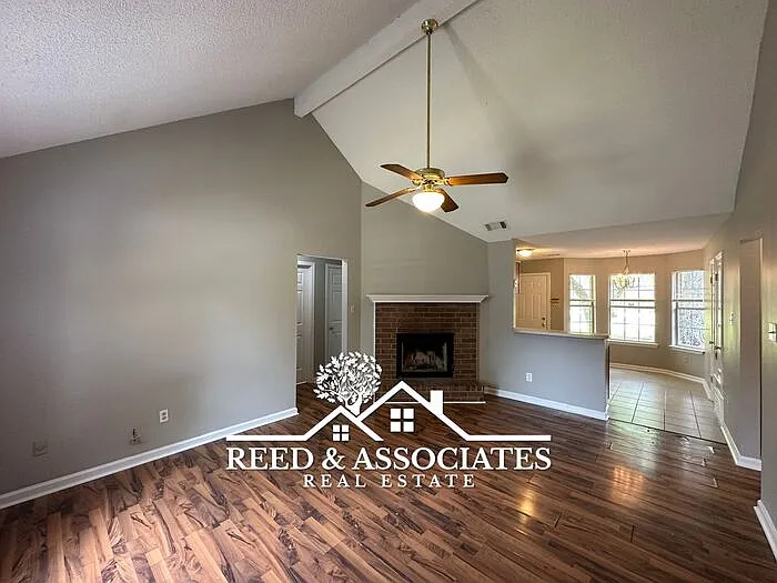 4068 Angelace Dr N — Photo 3