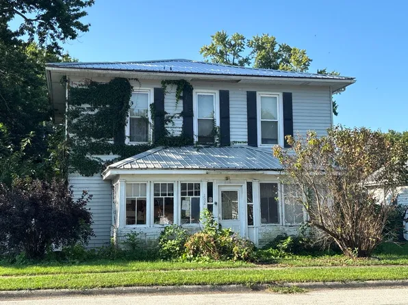 102 W State St, Potomac, IL 61865