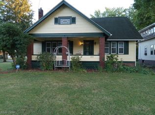 195 Hollywood Ave, Youngstown, OH