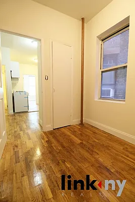 Rented by Link NY Realty | media 6