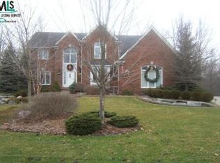 254 Cross Creeks, Rochester Hills, MI 48306