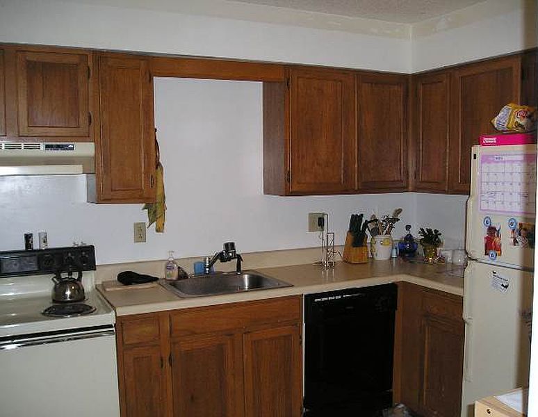 3rd image of 2039-2041 ST PAUL Drive