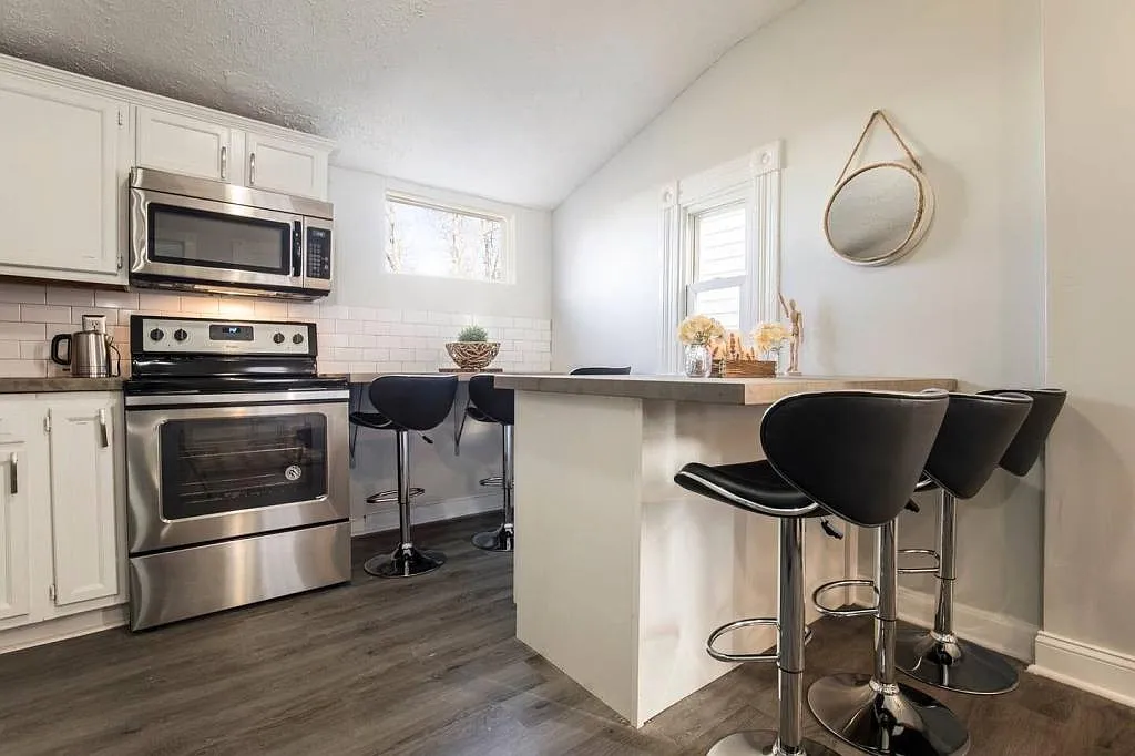419 Marret Ave — Photo 1