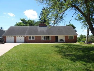 106 S Main St, Elizabeth, IL, 61028