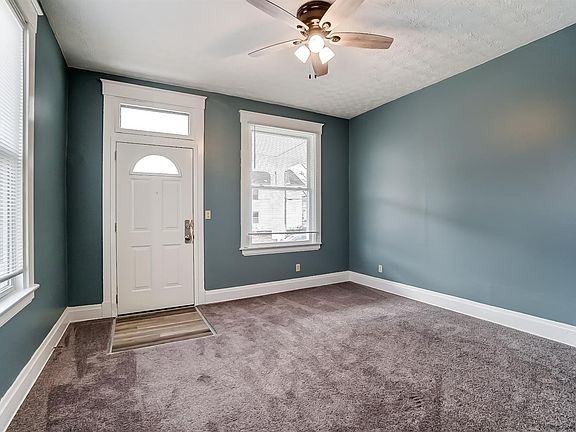 5th image of 450 Hillside Ave