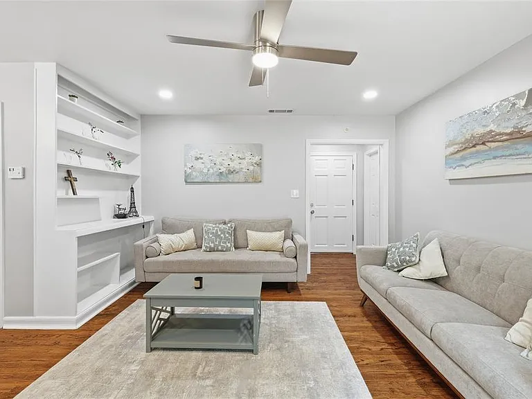 4308 Donnelly Ave — Photo 8