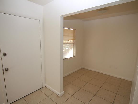 5th image of 713 Wyman Ct #B