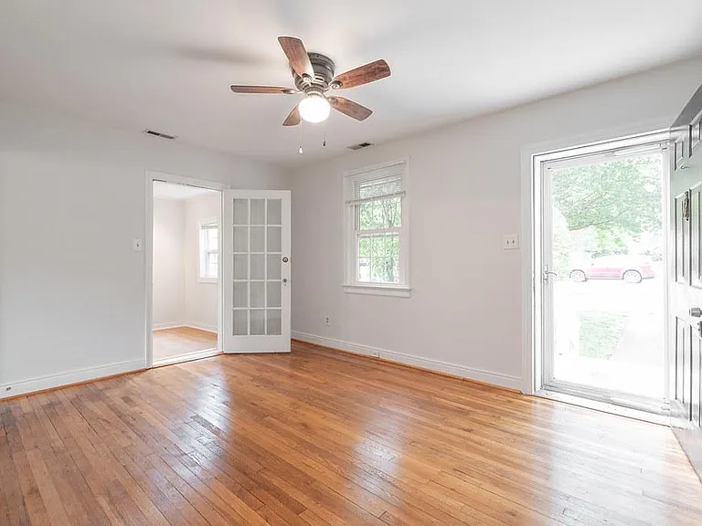 6408 W Grace St — Photo 5