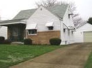35 Renee Dr, Struthers, OH 44471