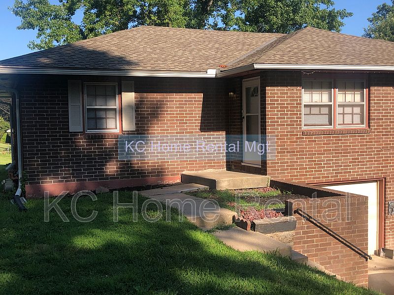 1st image of 2322 N 75th St