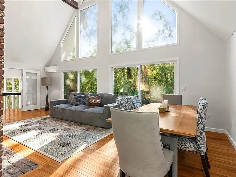 10 Cold Harbor Dr — Photo 24