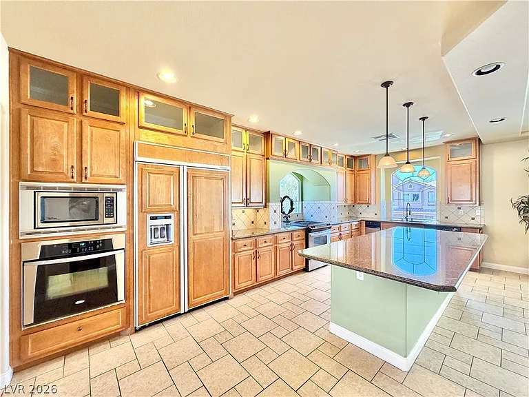 8578 Silver Coast St — Photo 18