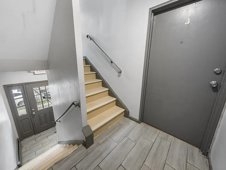 22 Howard St #4 — Photo 11