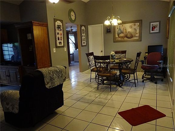 5th image of 10113 Enchanted Oaks Ct