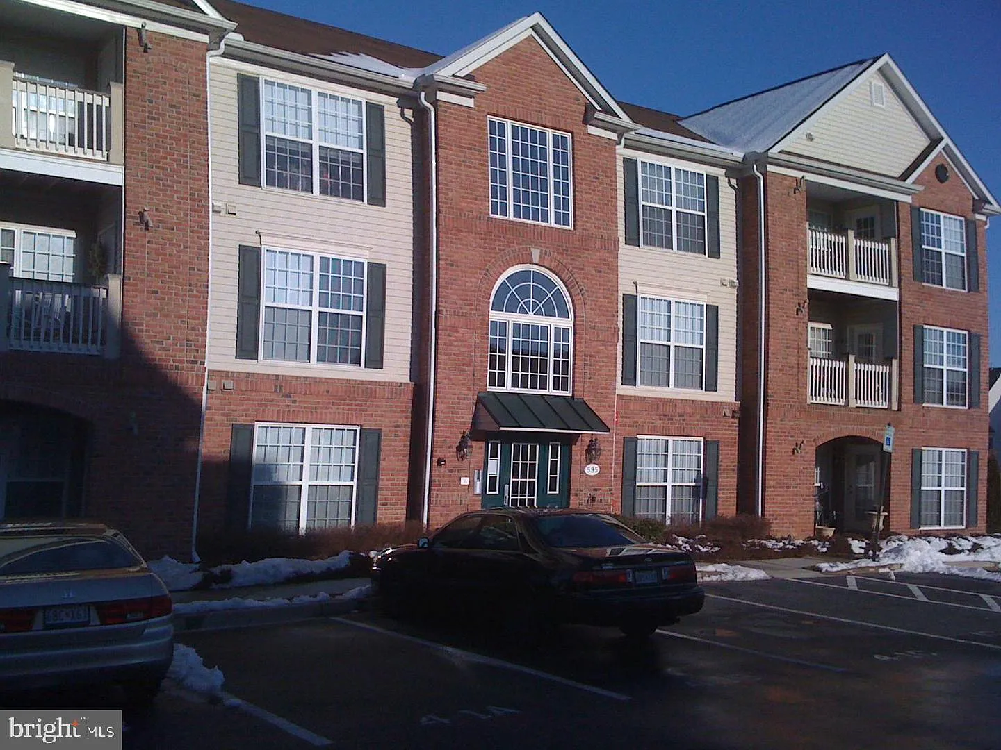 595 Cawley Dr #4-3C photo 1