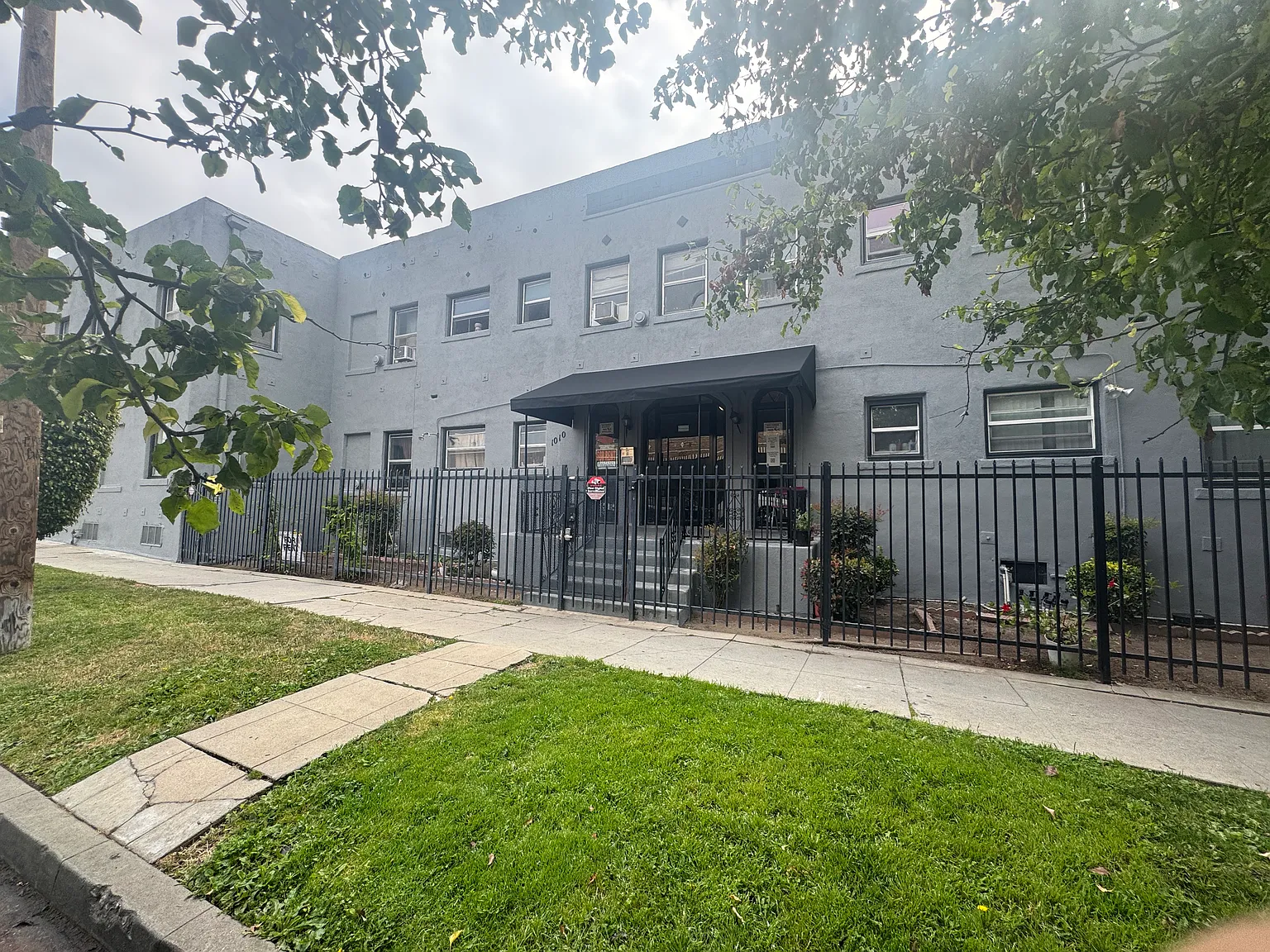Madison Apartments — Photo 2