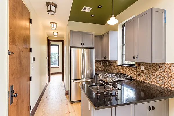 Rented by Nooklyn NYC LLC | media 17