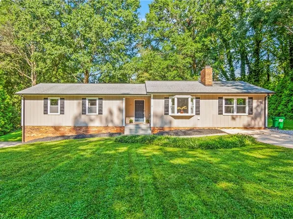 107 Rose Trl, King, NC 27021