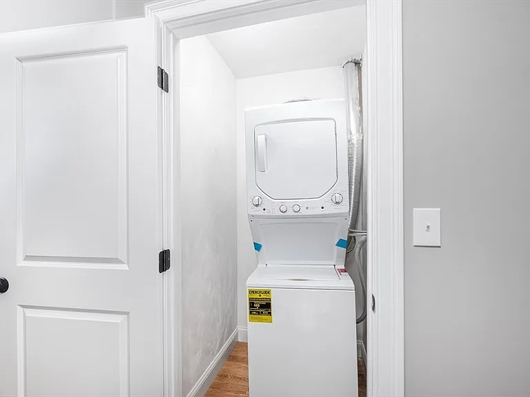 216 Vane St #2 — Photo 17