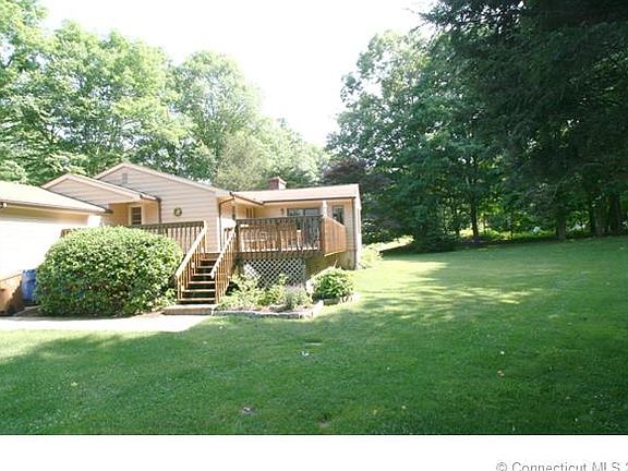 3rd image of 739 Long Hill Ave