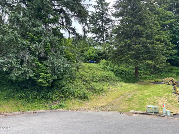 530 NW Radio Ct, Toledo, OR 97391