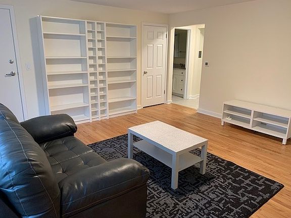 4th image of 5524 N Chester Ave #2C