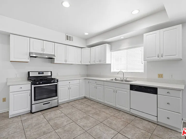 1224 Crenshaw Blvd — Photo 25