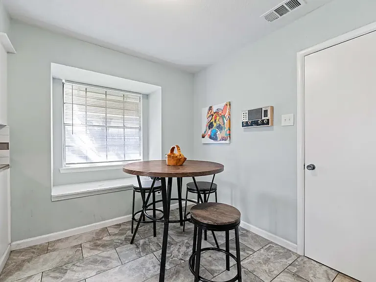 11327 Drummond Cir — Photo 13