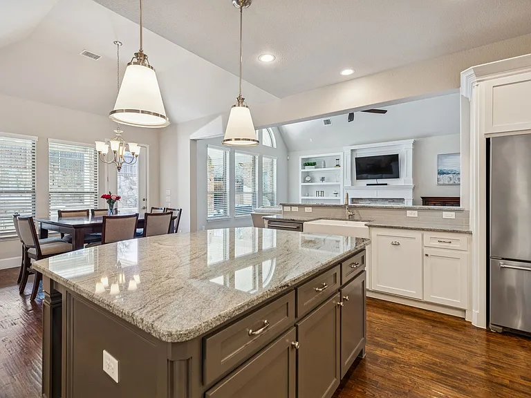 701 Cherrywood Dr — Photo 16