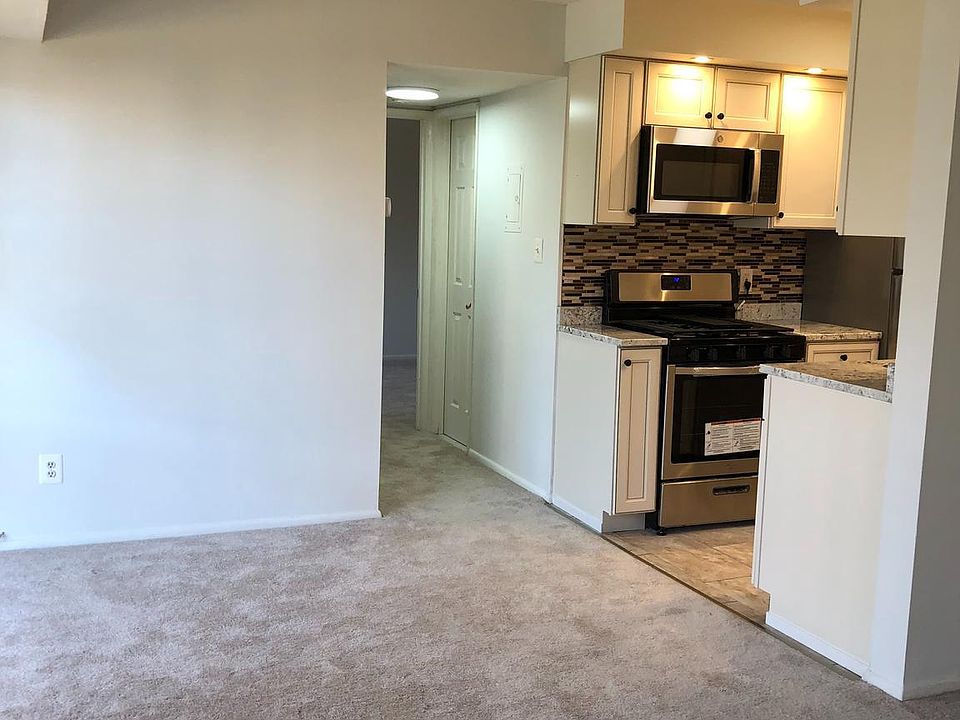 2nd image of 4943 Americana Dr APT 103